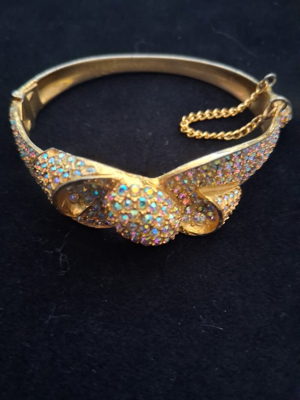 Bellini Vintage Bow Bangle Bracelet Rhinestone Encrusted Gold Tone